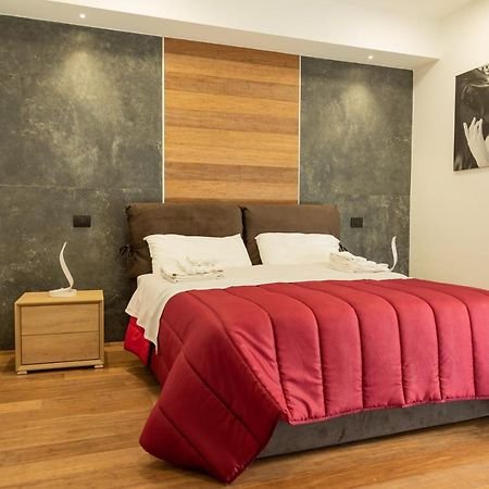 Eutuxia Apartment Taranto Bagian luar foto